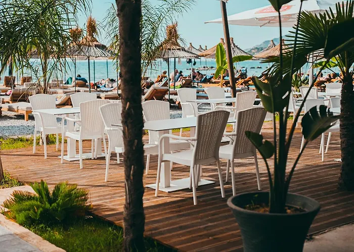 Dazur Coast Resort